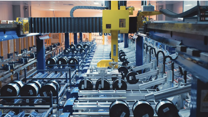 长飞公司成功入选工信部第一批卓越级智能工厂，嘉兴智能制造再添标杆